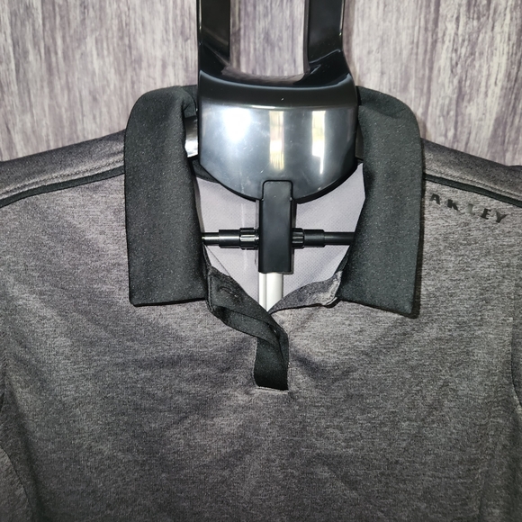 Oakley Balata Women's Gray Heather Sleeveless Golf Polo Regular Fit Size Small - Picture 3 of 9